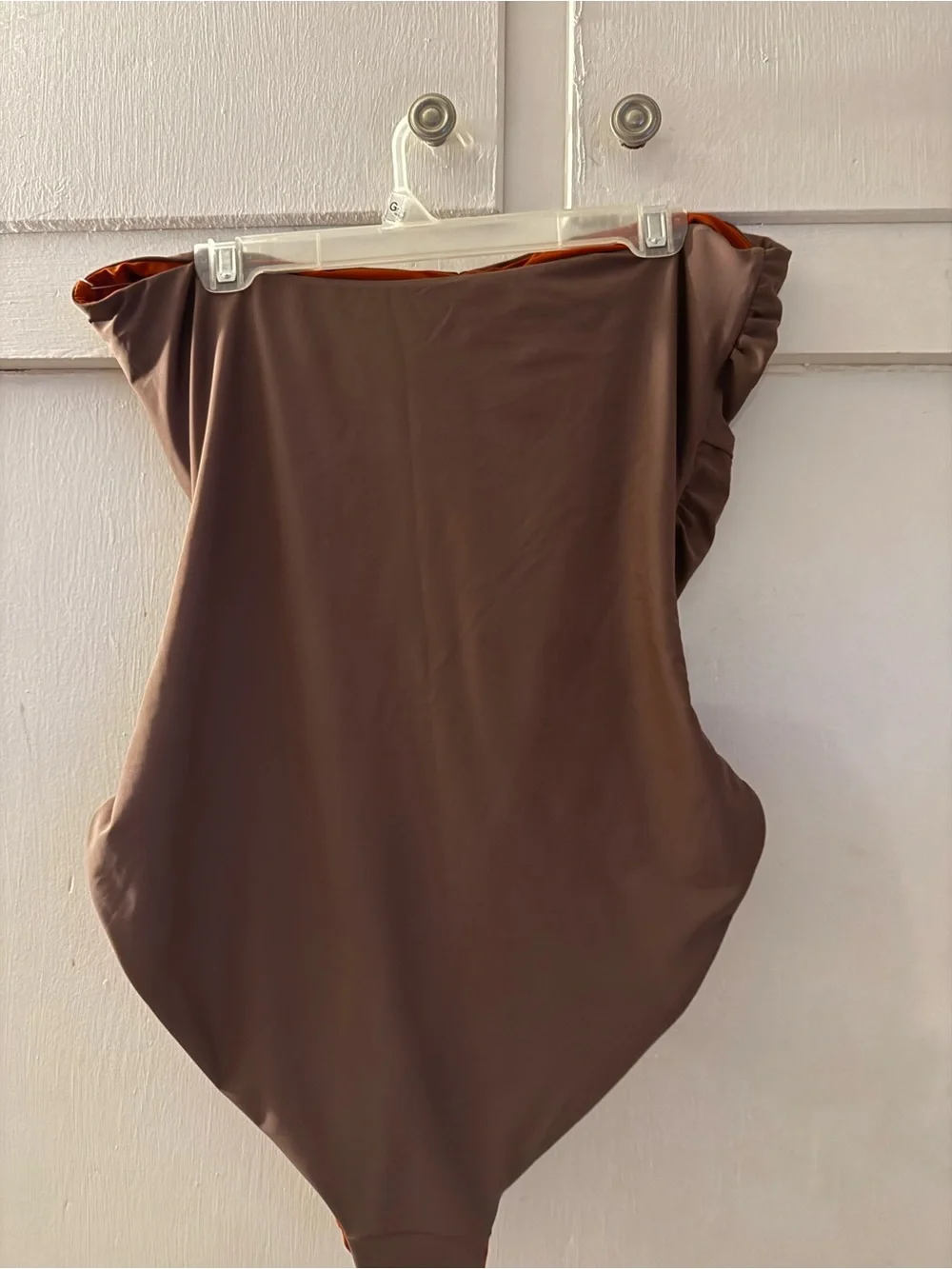 N/A chic strapless